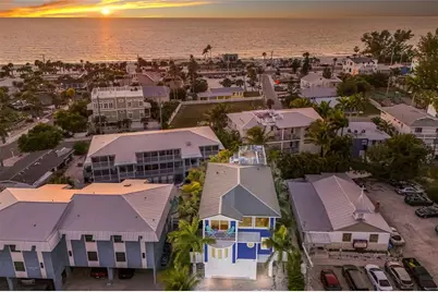 206 Church Avenue, Bradenton Beach, FL 34217 - Photo 6