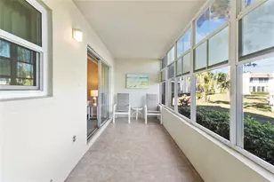 7193 W Country Club Dr N, Sarasota, FL 34243 - Photo 20