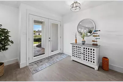 513 Outrigger Lane, Longboat Key, FL 34228 - Photo 2