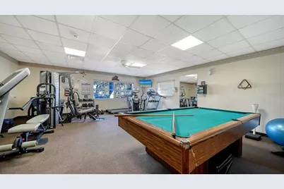 112 Oakwood Boulevard W, Sarasota, FL 34237 - Photo 28