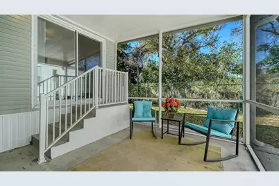 112 Oakwood Boulevard W, Sarasota, FL 34237 - Photo 22