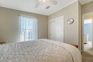 112 Oakwood Blvd W, Sarasota, FL 34237 - Photo 20