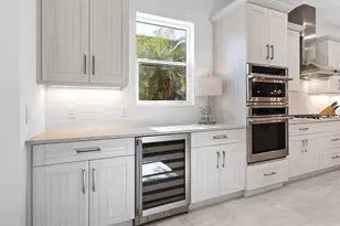 8043 Waterbend Trl, Sarasota, FL 34240 - Photo 22