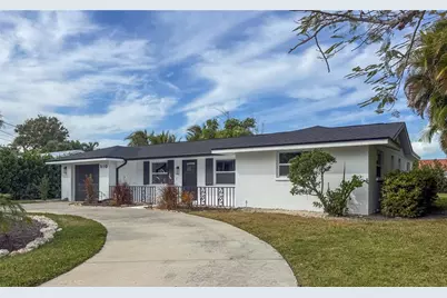 510 69th Street, Holmes Beach, FL 34217 - Photo 2