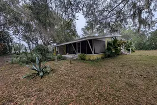 2304 Vine St, Leesburg, FL 34748 - Photo 2