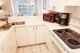 850 S Tamiami Trl, Sarasota, FL 34236 - Photo 6