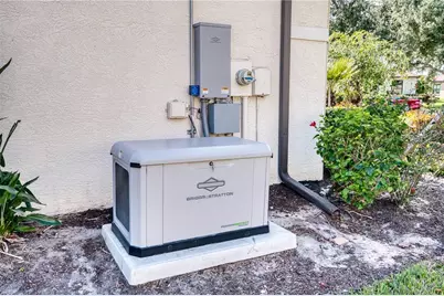8025 Stirling Falls Circle, Sarasota, FL 34243 - Photo 28