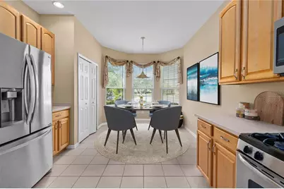 8025 Stirling Falls Circle, Sarasota, FL 34243 - Photo 8