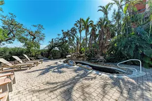 2308 Canasta Dr, Bradenton Beach, FL 34217 - Photo 32