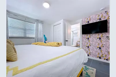 304 29th Street #A, Holmes Beach, FL 34217 - Photo 18