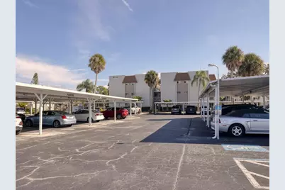 1330 Glen Oaks Drive E #174D, Sarasota, FL 34232 - Photo 4