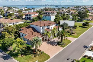 1005 Bogey Ln, Longboat Key, FL 34228 - Photo 2