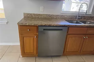 4310 7th Ave W, Bradenton, FL 34209 - Photo 8