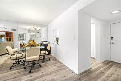1300 N Portofino Drive #S206, Sarasota, FL 34242 - Photo 8
