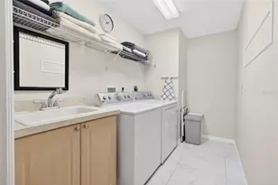 8023 Desoto Woods Dr, Sarasota, FL 34243 - Photo 34