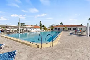 9785 Mainlands Blvd W, Pinellas Park, FL 33782 - Photo 20