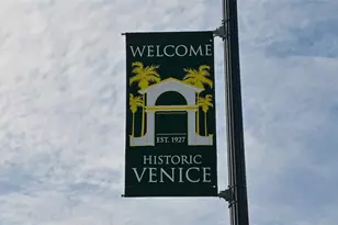 817 Harbor Dr S, Venice, FL 34285 - Photo 40