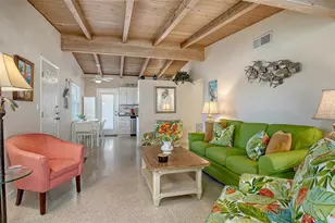 817 Harbor Dr S, Venice, FL 34285 - Photo 8