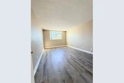 2630 Coconut Bay Lane #629, Sarasota, FL 34237 - Photo 10