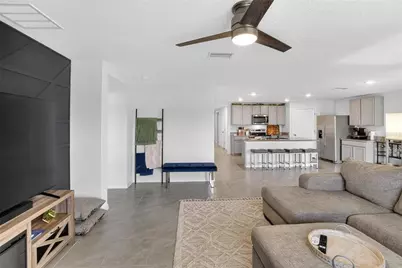 7511 Rosewood Garden Loop, Tampa, FL 33637 - Photo 10