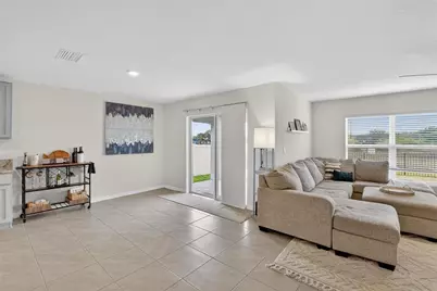 7511 Rosewood Garden Loop, Tampa, FL 33637 - Photo 14