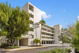 250 Sands Point Rd, Longboat Key, FL 34228 - Photo 2