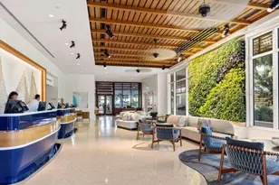 250 Sands Point Rd, Longboat Key, FL 34228 - Photo 18