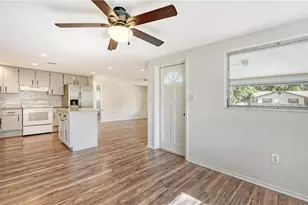 2374 Arlington St, Sarasota, FL 34239 - Photo 12