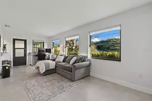 6835 Roxbury Dr, Sarasota, FL 34231 - Photo 14