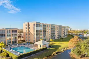 4550 Pinebrook Cir, Bradenton, FL 34209 - Photo 4