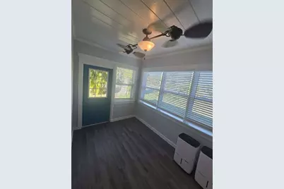 107 29th Street, Holmes Beach, FL 34217 - Photo 6