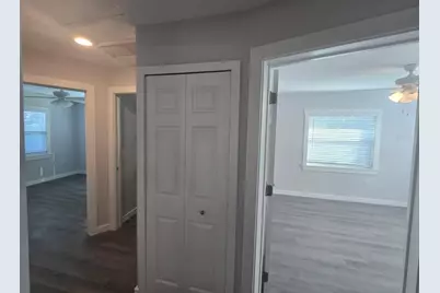 107 29th Street, Holmes Beach, FL 34217 - Photo 8