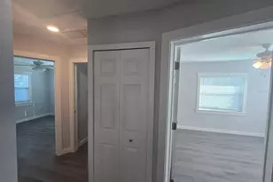 107 29th St, Holmes Beach, FL 34217 - Photo 8