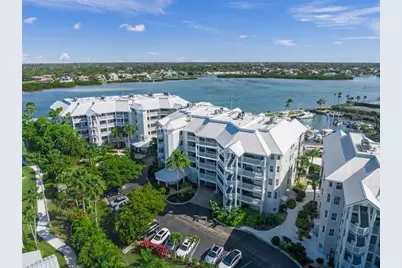 1260 Dolphin Bay Way #403, Sarasota, FL 34242 - Photo 2