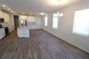 4175 Via Sienna Cir, Sarasota, FL 34243 - Photo 4