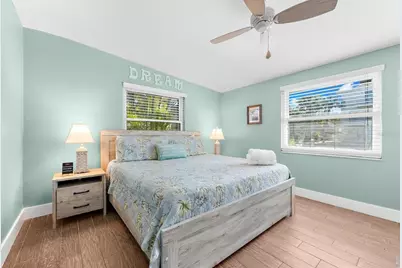 310 66th Street, Holmes Beach, FL 34217 - Photo 28