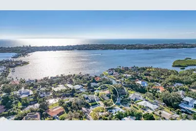 7300 Cove Terrace, Sarasota, FL 34231 - Photo 4