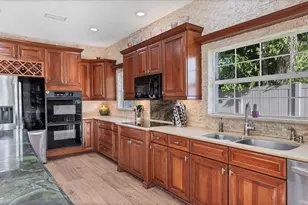 7300 Cove Terrace, Sarasota, FL 34231 - Photo 16