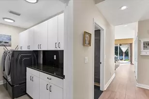 7300 Cove Terrace, Sarasota, FL 34231 - Photo 50