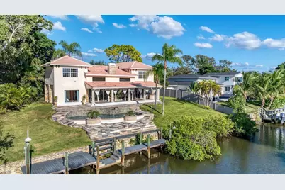 7300 Cove Terrace, Sarasota, FL 34231 - Photo 6