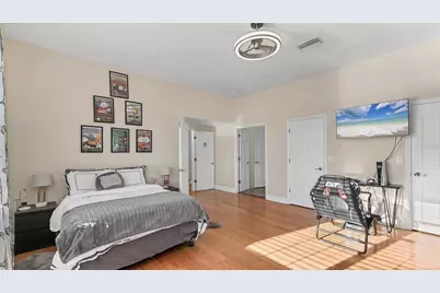 7300 Cove Terrace, Sarasota, FL 34231 - Photo 36