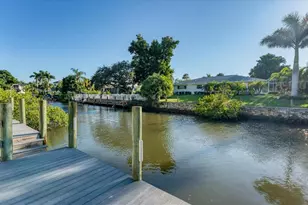 7300 Cove Terrace, Sarasota, FL 34231 - Photo 56