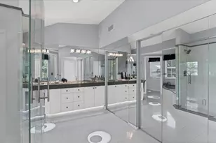 7300 Cove Terrace, Sarasota, FL 34231 - Photo 32