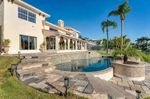 7300 Cove Terrace, Sarasota, FL 34231 - Photo 60
