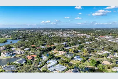 7300 Cove Terrace, Sarasota, FL 34231 - Photo 60