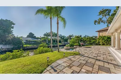 7300 Cove Terrace, Sarasota, FL 34231 - Photo 46