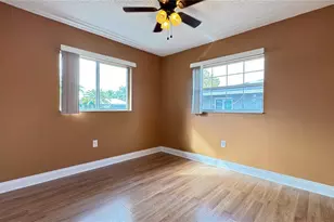 933 SE 26th St, Cape Coral, FL 33904 - Photo 14