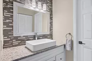 3363 Cross Creek Dr, Sarasota, FL 34231 - Photo 16