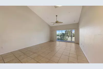 7641 Sweetbay Circle #7641, Bradenton, FL 34203 - Photo 8