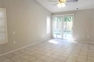 4218 St Charles Dr, Sarasota, FL 34243 - Photo 4